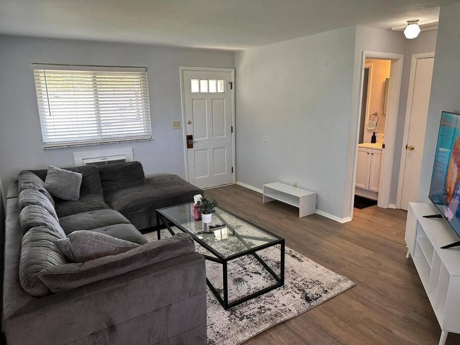 Cozy Apt Near Downtown Dayton Exterior foto